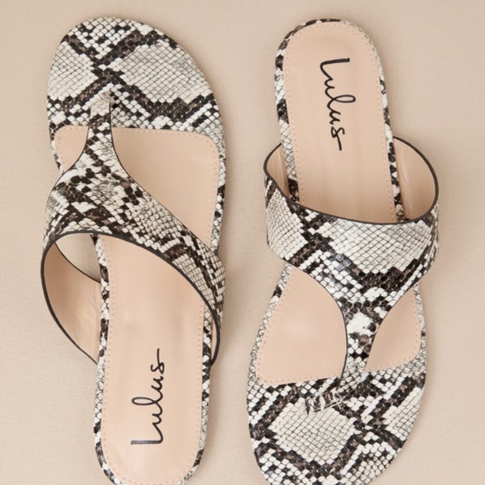 NWT Mylee Natural Snake-Embossed Flat Thong Sandals